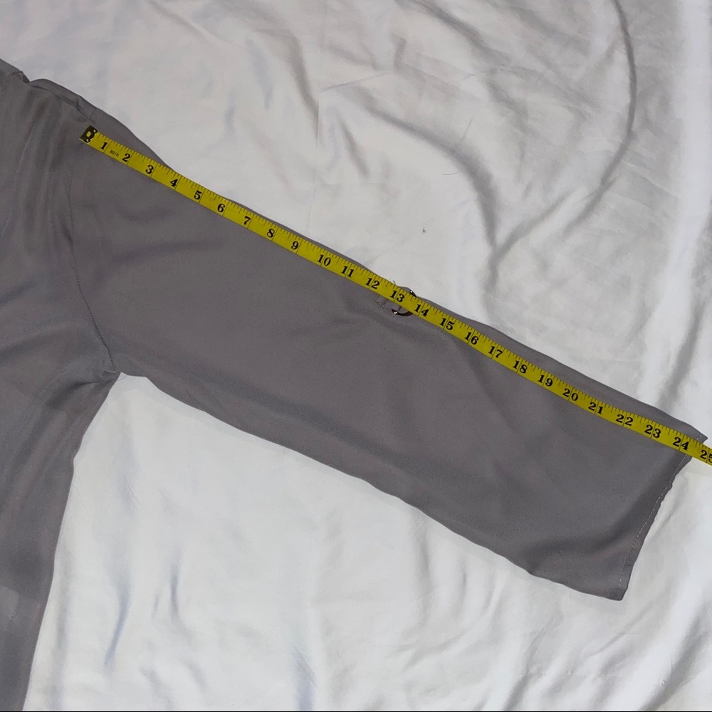 Dearcase Blouse Gray NWT - Picture 10 of 12